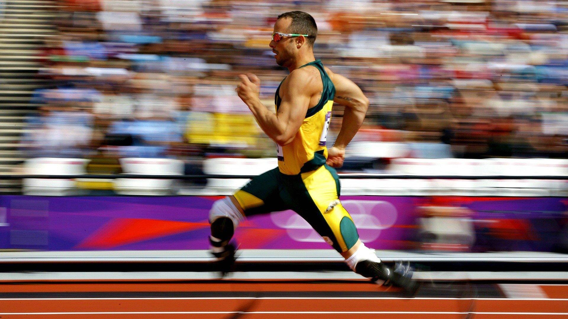 乌姆蒂蒂独家专访,费基尔若无伤病可立足豪门,深情追忆苏牙梅西更衣室往事